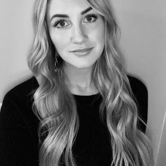 Meet your Posher, Katie - Picture 1 of 1